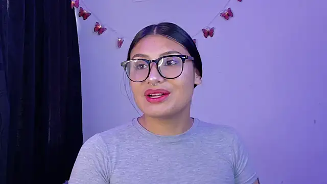 Snapshot of Linda_andrew chatting on April 7, 2026, 3:01 pm Linda andrew online show from April 7, 2026, 3:01 pm