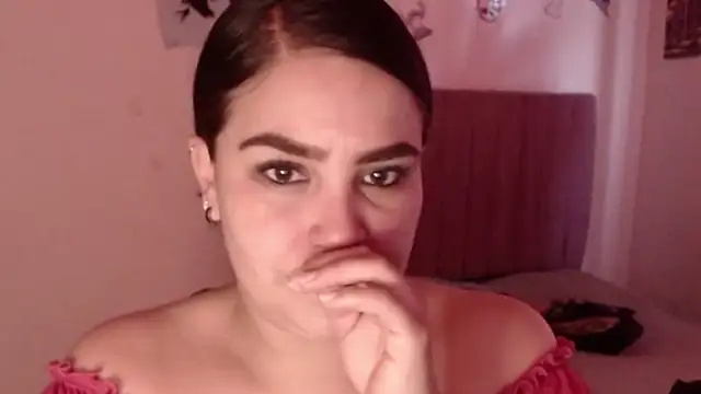 Snapshot of Salma_deep chatting on September 23, 2025, 3:26 pm Salma deep online show from September 23, 2025, 3:26 pm