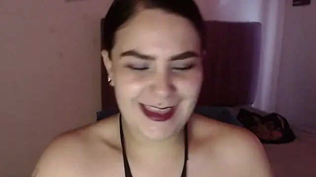 Snapshot of Salma_deep chatting on September 27, 2025, 3:39 pm Salma deep online show from September 27, 2025, 3:39 pm
