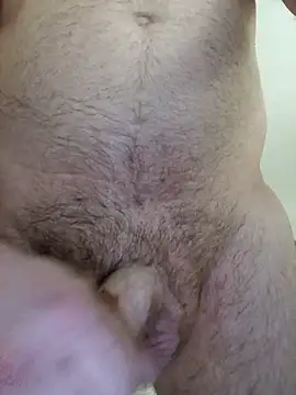 Snapshot of Lewisbbb chatting on November 12, 2025, 12:44 am Lewisbbb online show from November 12, 2025, 12:44 am