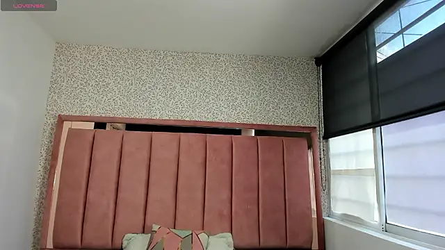 Hanna Lee   online show from February 26, 2026, 8:30 pm