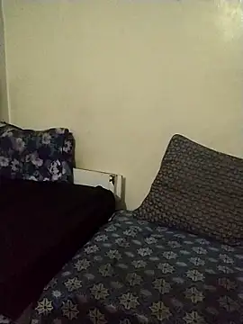 Snapshot of moroooooooo12 chatting on October 20, 2025, 7:42 am moroooooooo12 online show from October 20, 2025, 7:42 am