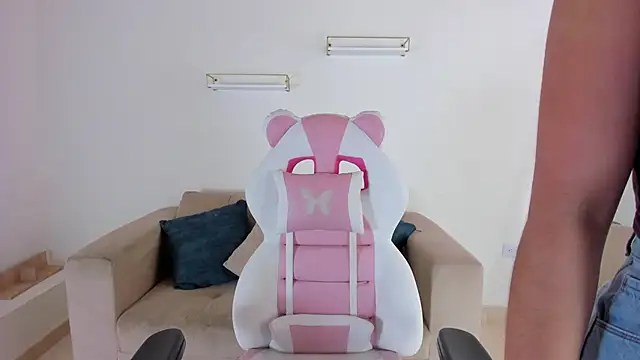 Snapshot of april_smiith chatting on October 2, 2025, 12:45 pm april smiith online show from October 2, 2025, 12:45 pm