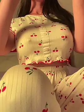 OnlyRima online show from October 2, 2025, 11:23 pm