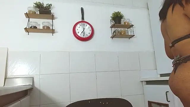 Snapshot of naomi_campbel_ chatting on October 29, 2025, 9:27 pm naomi campbel  online show from October 29, 2025, 9:27 pm