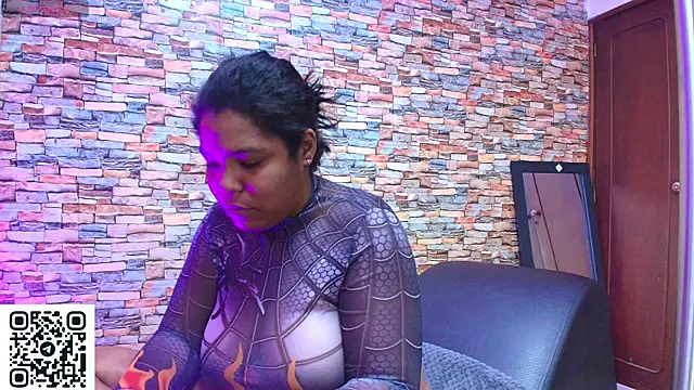 naomi campbel  online show from June 21, 2026, 2:19 pm