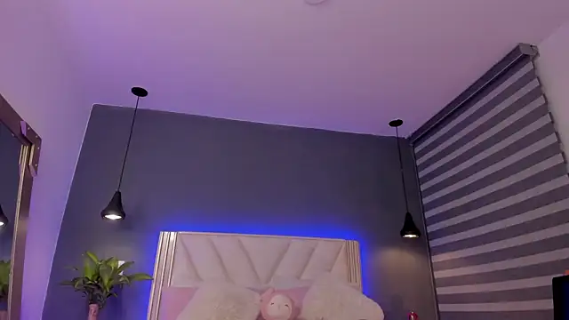 NaishaFord 1 online show from March 25, 2026, 3:23 am