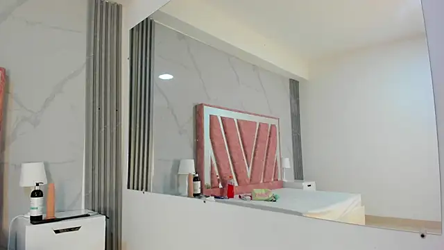 Snapshot of Megan_Sweetas chatting on October 29, 2025, 7:15 pm Megan Sweetas online show from October 29, 2025, 7:15 pm