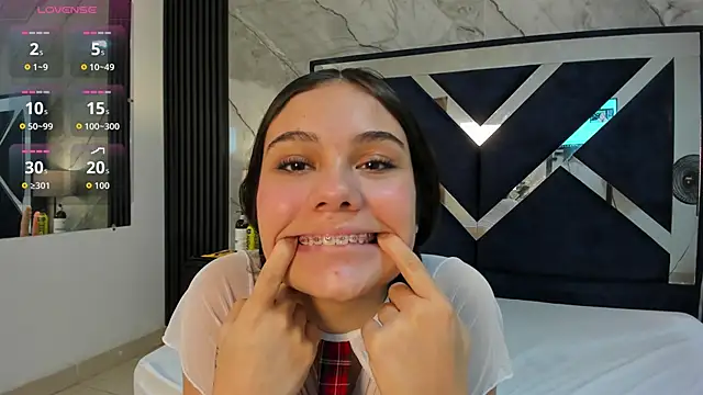 Snapshot of Megan_Sweetas chatting on November 13, 2025, 8:08 pm Megan Sweetas online show from November 13, 2025, 8:08 pm