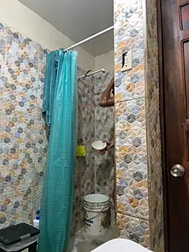 CHARLY-- online show from September 21, 2025, 1:07 am