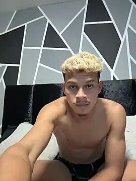 CHARLY-- online show from April 8, 2026, 8:47 am