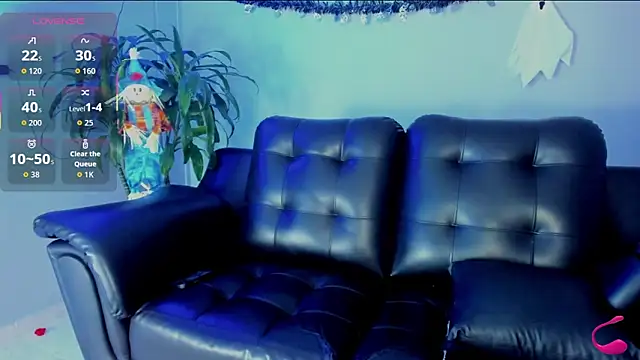 Snapshot of Thomas_moon chatting on October 12, 2025, 7:24 pm Thomas moon online show from October 12, 2025, 7:24 pm