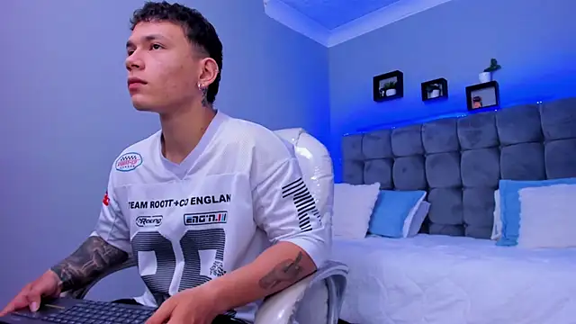 Thomas moon online show from November 26, 2025, 12:28 pm