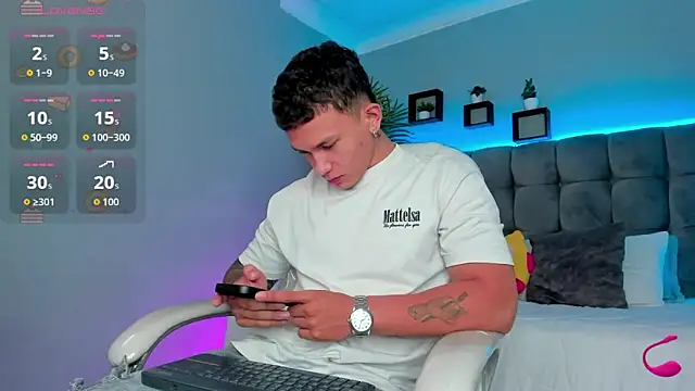 Thomas moon online show from June 3, 2026, 1:03 pm