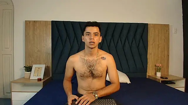 HellAndDante  online show from December 18, 2025, 7:42 pm