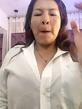 Snapshot of Sussan__ chatting on October 6, 2025, 11:51 am Sussan online show from October 6, 2025, 11:51 am