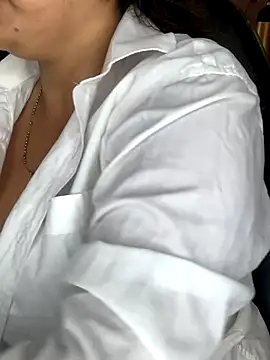 Snapshot of Sussan__ chatting on October 22, 2025, 11:54 am Sussan online show from October 22, 2025, 11:54 am