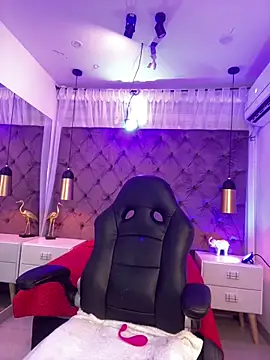 Snapshot of Sussan__ chatting on November 28, 2025, 11:46 am Sussan online show from November 28, 2025, 11:46 am