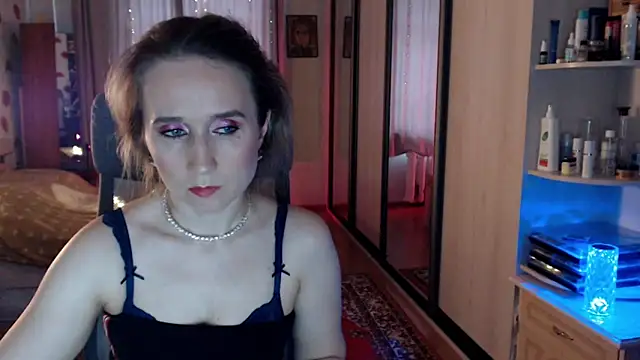 ClassyInna online show from October 29, 2025, 9:44 am