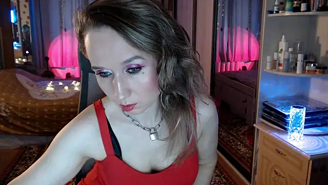 ClassyInna online show from November 12, 2025, 5:41 am