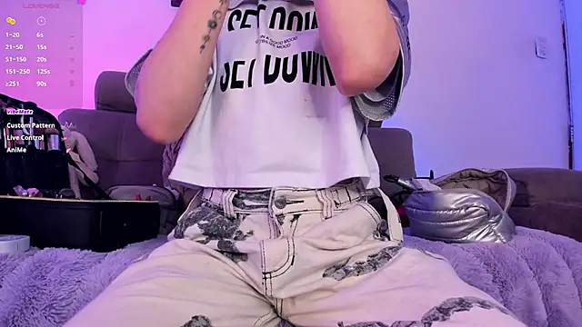 SebastianHilton online show from March 8, 2026, 1:37 pm