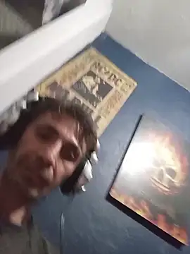 Snapshot of githot chatting on November 1, 2025, 7:43 am githot online show from November 1, 2025, 7:43 am