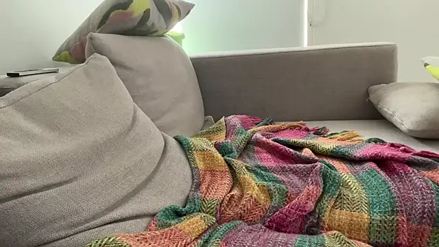 jamesgstsby22 online show from October 5, 2025, 5:28 am