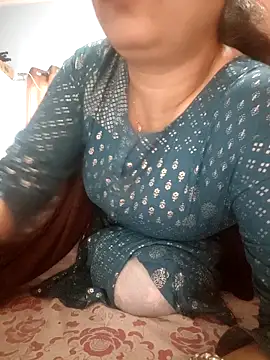 CUTE-PX online show from February 25, 2026, 5:06 am