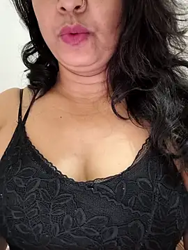 CUTE-PX online show from May 5, 2026, 3:36 am