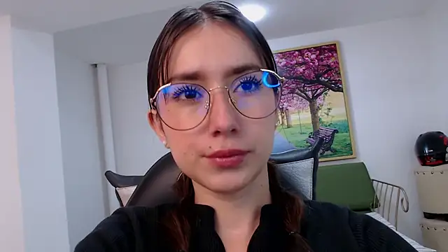 Snapshot of Adhara_Kitten chatting on September 13, 2025, 1:00 pm Adhara Kitten online show from September 13, 2025, 1:00 pm