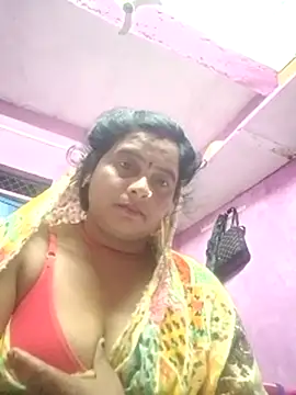 Hot komal1 online show from October 9, 2025, 10:19 pm