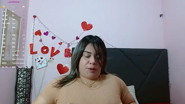 pamela echeverria online show from May 5, 2026, 11:07 am