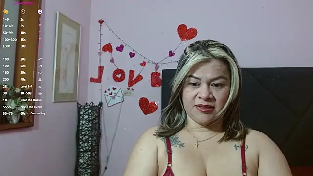 pamela echeverria online show from May 27, 2026, 11:18 am
