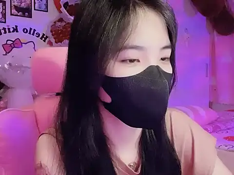 keelinnn19 online show from September 22, 2025, 7:38 pm