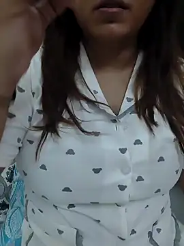 Suhana Darling online show from May 17, 2026, 10:06 pm