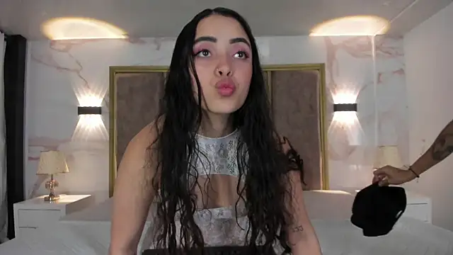 Snapshot of NickandAbby_ chatting on August 6, 2026, 3:41 am NickandAbby online show from August 6, 2026, 3:41 am