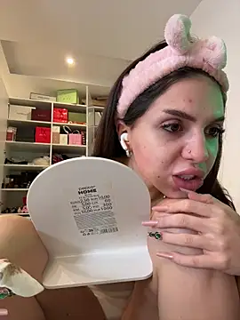 sexyanais online show from January 18, 2026, 12:14 am