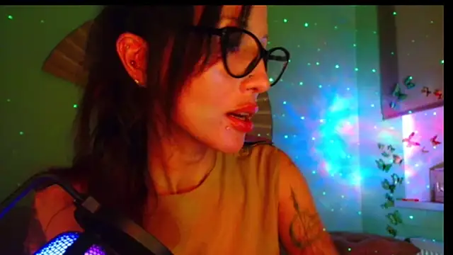 KiotoShine online show from October 6, 2025, 6:49 pm