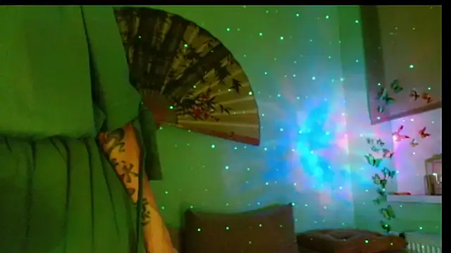 KiotoShine online show from October 10, 2025, 4:17 pm