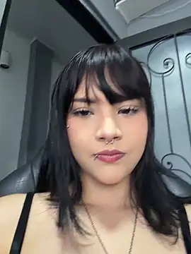 TatiLee online show from April 28, 2026, 1:05 pm