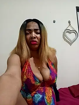 SEXYMOANSXX online show from June 6, 2026, 5:50 pm