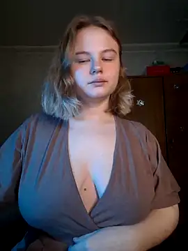 SlipperSherry online show from October 7, 2025, 2:36 pm