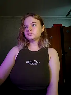 SlipperSherry online show from November 15, 2025, 2:53 am