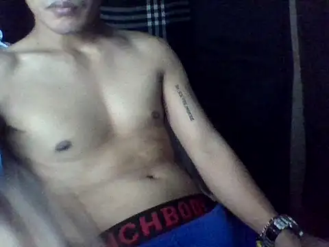 hell1212 25 online show from May 13, 2026, 4:37 pm