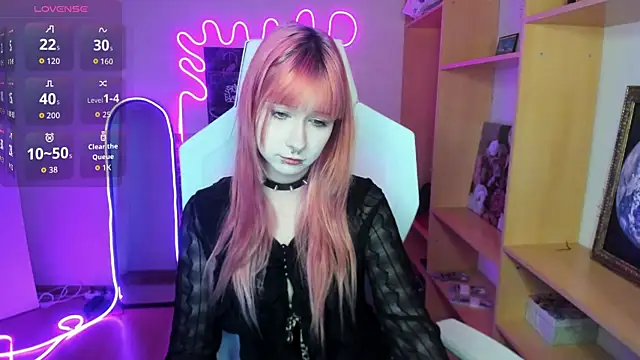 Snapshot of AmamiDark chatting on October 4, 2025, 1:47 am AmamiDark online show from October 4, 2025, 1:47 am