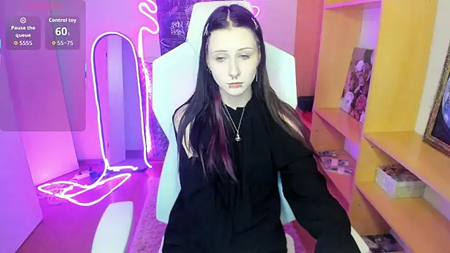 Snapshot of AmamiDark chatting on October 15, 2025, 1:39 am AmamiDark online show from October 15, 2025, 1:39 am