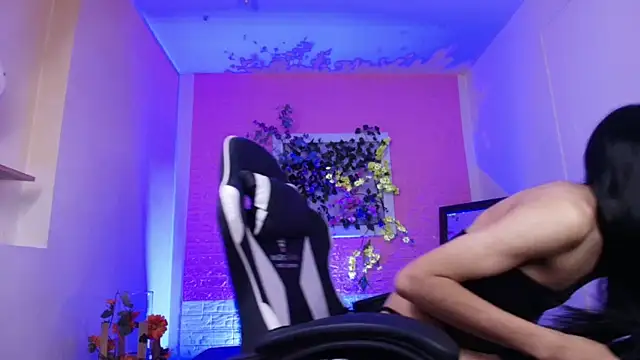 Katy bratz  online show from September 30, 2025, 2:49 am