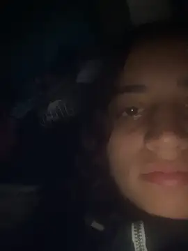 Larissa41 online show from June 11, 2026, 3:48 am
