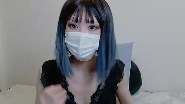 sarina at online show from May 26, 2026, 4:19 am