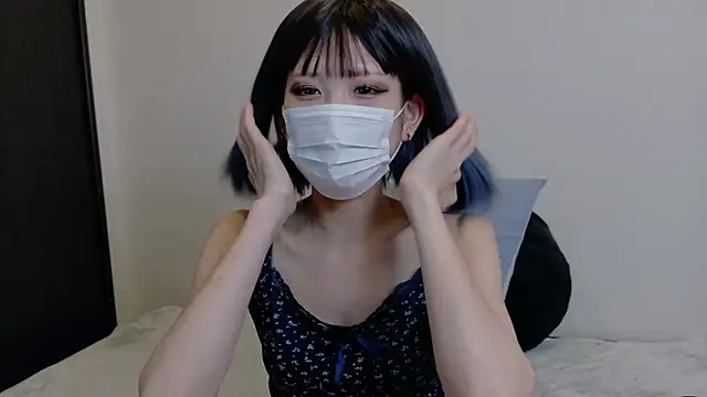 sarina at online show from June 16, 2026, 4:26 am